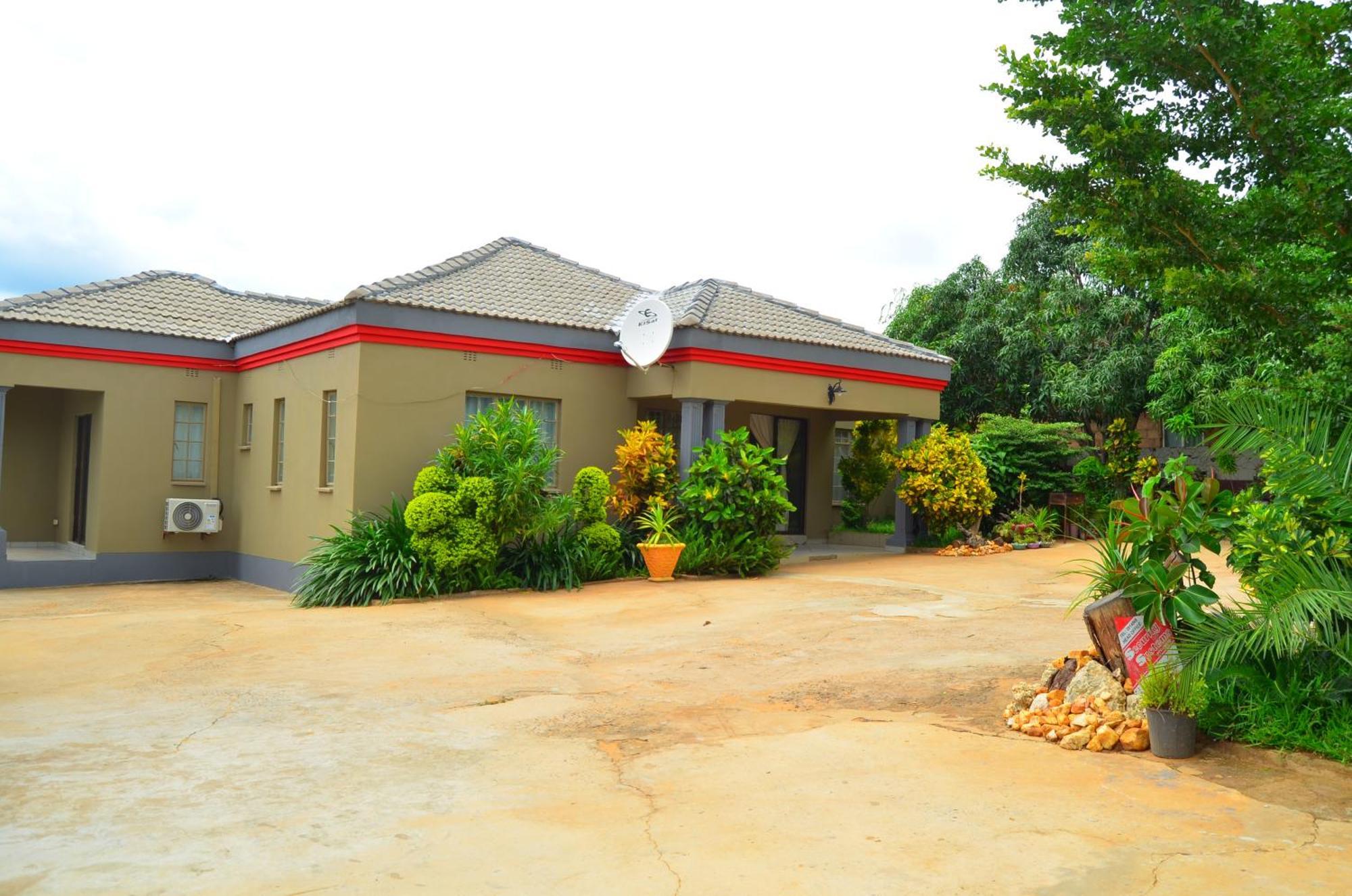 Chobe Kulotu Guest House Kasane Exteriör bild